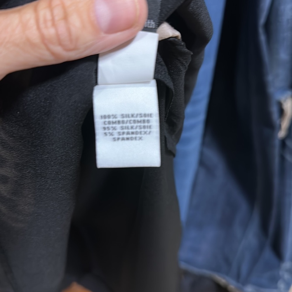 DVF 100% silk short sleeve blouse - Picture 4 of 5